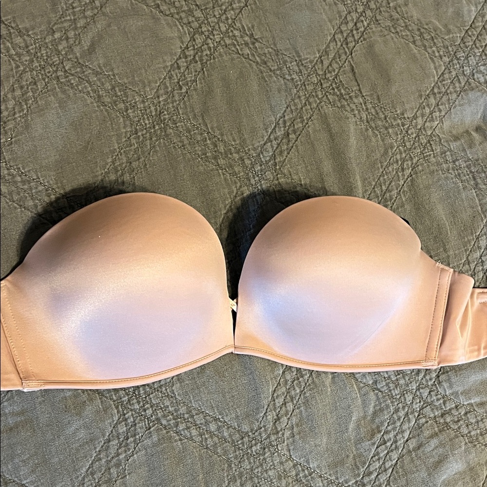 Victoria's Secret Strapless Bra in Nude